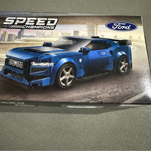 LEGO Speed Champions Ford Mustang Dark Horse (76920) – 344 PCS NIB - Picture 4 of 6